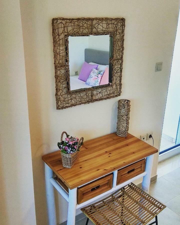 Villa Oasis Galatás エクステリア 写真