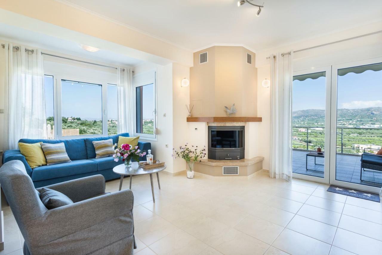 Villa Oasis Galatás エクステリア 写真